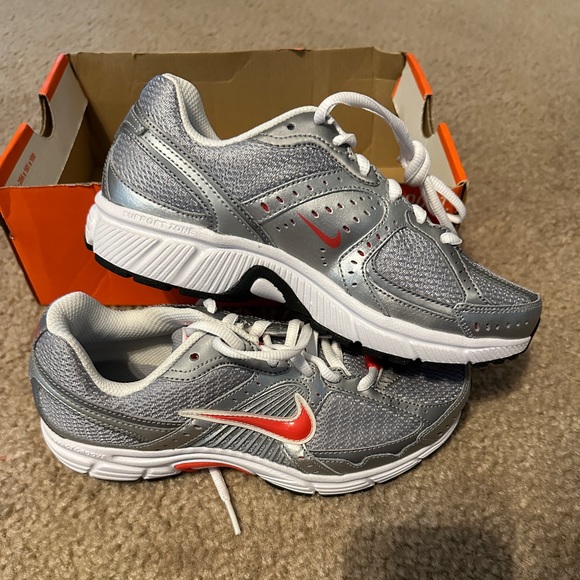 nike dart 7 mens running shoes